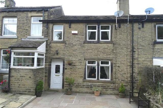  Image of 2 bedroom Flat for sale in Lower Edge Road Brighouse HD6 at Lower Edge Road, Rastrick, Brighouse HD6