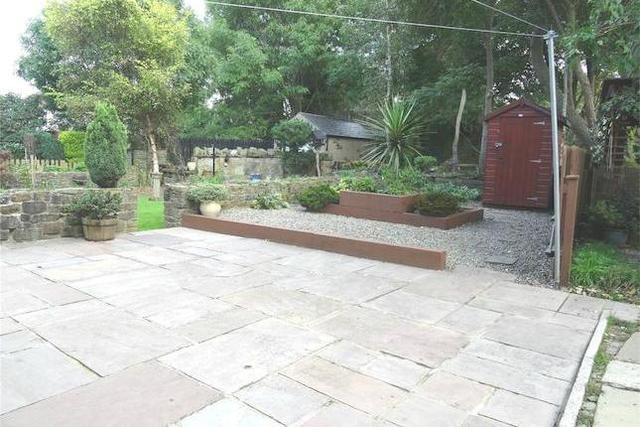  Image of 2 bedroom Flat for sale in Lower Edge Road Brighouse HD6 at Lower Edge Road, Rastrick, Brighouse HD6