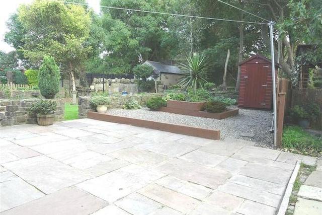  Image of 2 bedroom Flat for sale in Lower Edge Road Brighouse HD6 at Lower Edge Road, Rastrick, Brighouse HD6