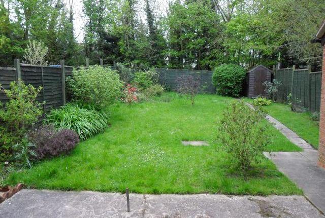  Image of 3 bedroom Property to rent in Haly Close Bradwell Milton Keynes MK13 at Haly Close, Bradwell, Milton Keynes MK13