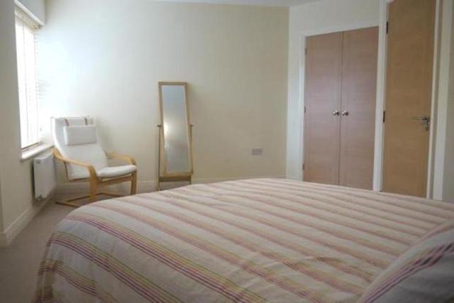  Image of 2 bedroom Flat to rent in Heacham Avenue Ickenham Uxbridge UB10 at Heacham Avenue, Ickenham UB10
