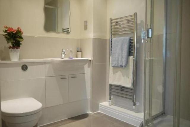  Image of 2 bedroom Flat to rent in Heacham Avenue Ickenham Uxbridge UB10 at Heacham Avenue, Ickenham UB10