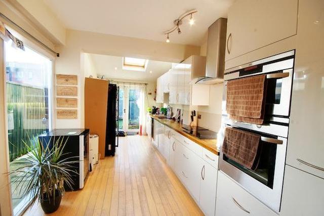  Image of 3 bedroom Property to rent in Northcroft Road London W13 at Northcroft Road, Ealing W13
