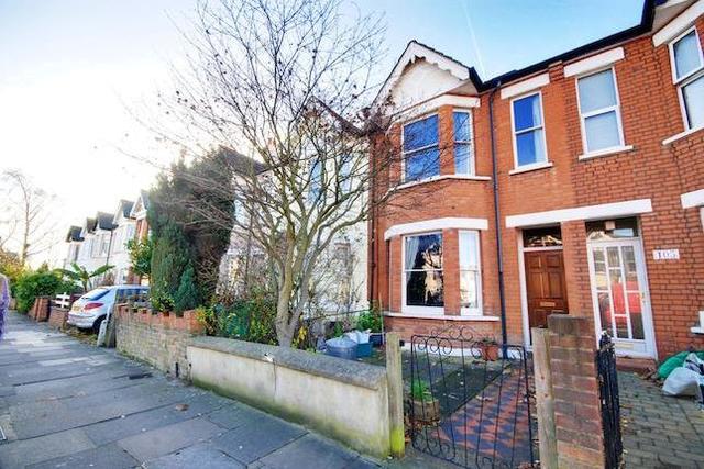  Image of 3 bedroom Property to rent in Northcroft Road London W13 at Northcroft Road, Ealing W13