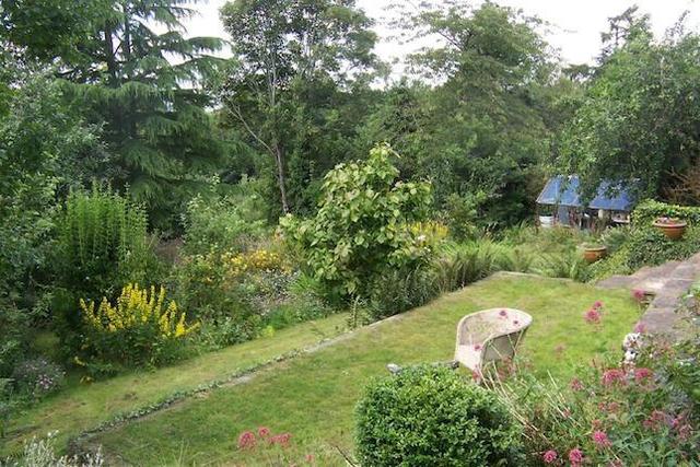  Image of 4 bedroom  for sale in Foxglove Road Almondbury Huddersfield HD5 at Foxglove Road, Almondbury, Huddersfield HD5