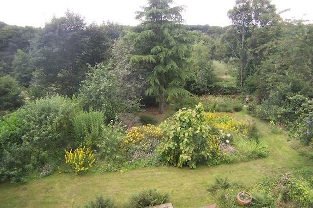  Image of 4 bedroom  for sale in Foxglove Road Almondbury Huddersfield HD5 at Foxglove Road, Almondbury, Huddersfield HD5