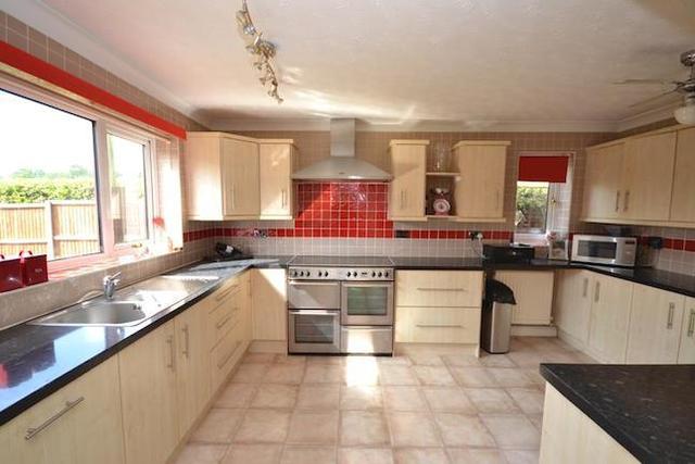  Image of 4 bedroom  to rent in The Street Hevingham Norwich NR10 at Hevingham, Norwich NR10