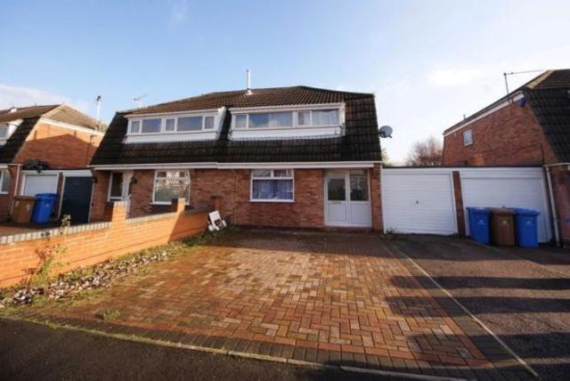  Image of 4 bedroom  to rent in Briar Lea Close Sinfin Derby DE24 at Briar Lea Close, Sinfin, Sinfin DE24