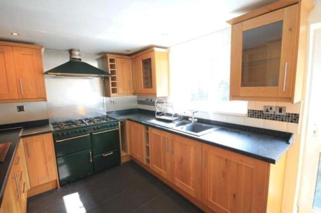  Image of 4 bedroom  to rent in Briar Lea Close Sinfin Derby DE24 at Briar Lea Close, Sinfin, Sinfin DE24
