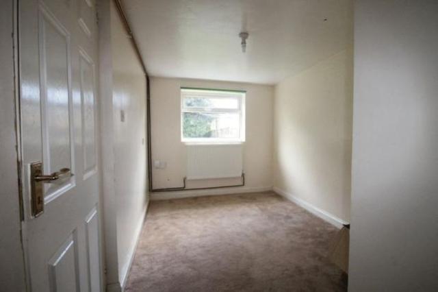  Image of 4 bedroom  to rent in Briar Lea Close Sinfin Derby DE24 at Briar Lea Close, Sinfin, Sinfin DE24