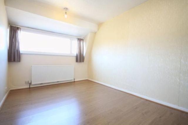  Image of 4 bedroom  to rent in Briar Lea Close Sinfin Derby DE24 at Briar Lea Close, Sinfin, Sinfin DE24