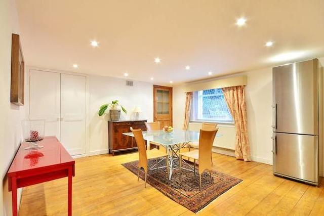  Image of 1 bedroom Flat to rent in South Lambeth Road London SW8 at South Lambeth Road, Vauxhall SW8