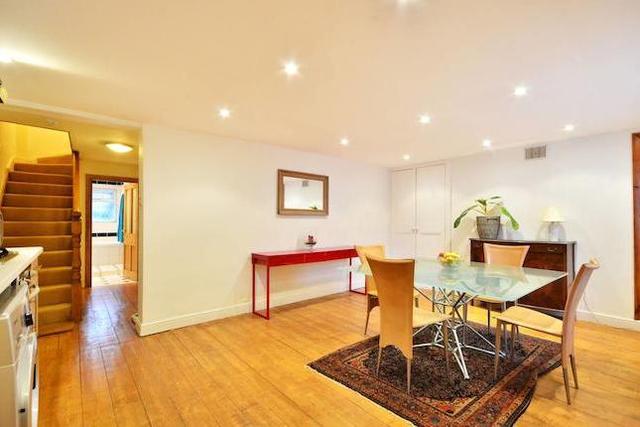  Image of 1 bedroom Flat to rent in South Lambeth Road London SW8 at South Lambeth Road, Vauxhall SW8