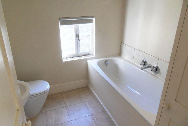  Image of 2 bedroom Maisonette to rent in Parma Crescent London SW11 at Parma Crescent, Battersea SW11