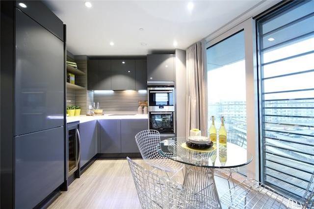  Image of 2 bedroom Property to rent in  at Copperlight, The Filaments, Buckhold Road, London SW18