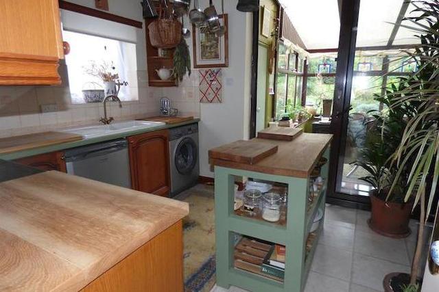  Image of 3 bedroom  for sale in Somerset Road Almondbury Huddersfield HD5 at Somerset Road, Almondbury HD5