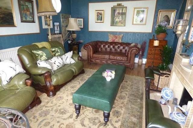  Image of 3 bedroom  for sale in Somerset Road Almondbury Huddersfield HD5 at Somerset Road, Almondbury HD5