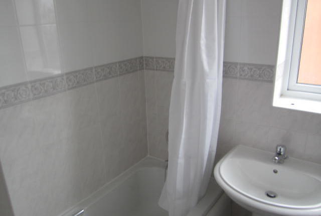  Image of 3 bedroom  to rent in Borron Road Newton-Le-Willows WA12 at Borron Road, Newton Le Willows, Warrington, Cheshire WA12