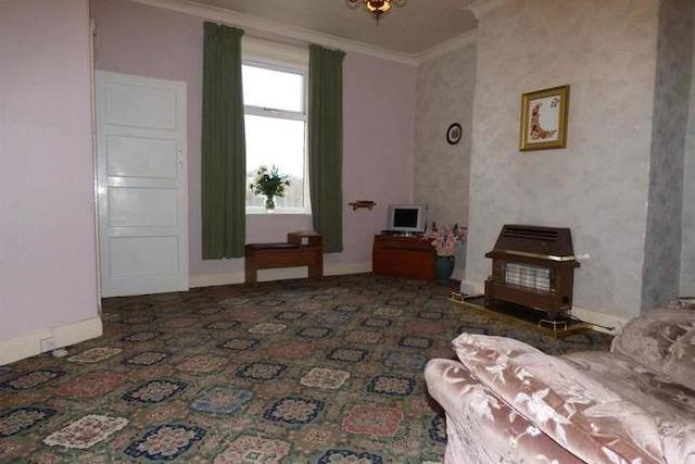  Image of 3 bedroom Terraced house for sale in Huddersfield Road Mirfield WF14 at Huddersfield Road, Mirfield WF14