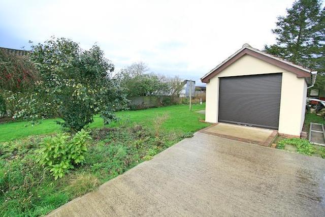  Image of 4 bedroom Detached Bungalow for sale in West End Road Tiptree Colchester CO5 at West End Road, Tiptree CO5