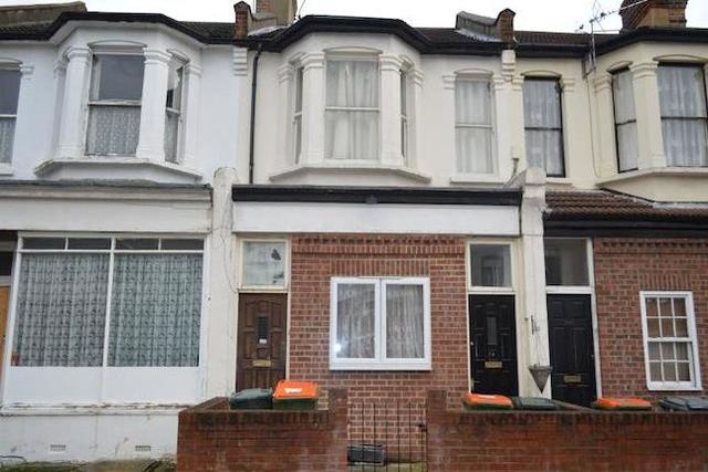  Image of 1 bedroom Flat for sale in Dersingham Avenue London E12 at Dersingham Avenue, London E12