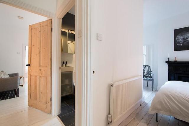  Image of 2 bedroom Flat for sale in Newport Road London E10 at Newport Road, Leyton, London E10