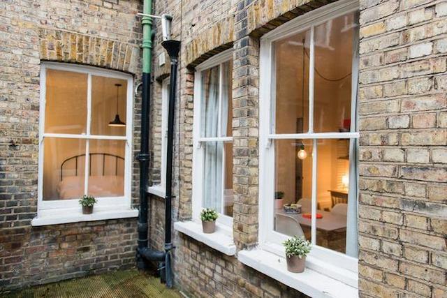 Image of 2 bedroom Flat for sale in Newport Road London E10 at Newport Road, Leyton, London E10