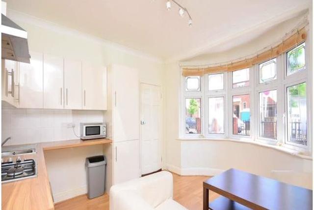  Image of 2 bedroom Flat to rent in Wood Lane Isleworth TW7 at Wood Lane, Isleworth TW7
