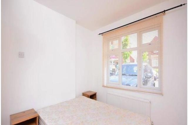  Image of 2 bedroom Flat to rent in Wood Lane Isleworth TW7 at Wood Lane, Isleworth TW7