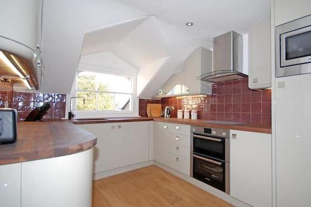  Image of 2 bedroom Flat to rent in Lypiatt Terrace Cheltenham GL50 at Lypiatt Terrace, Cheltenham GL50