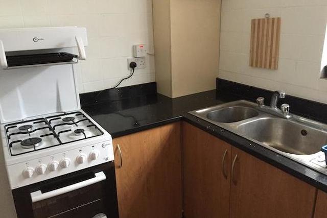  Image of 4 bedroom  to rent in Sutton Lane Hounslow TW3 at Sutton Road, Heston TW3