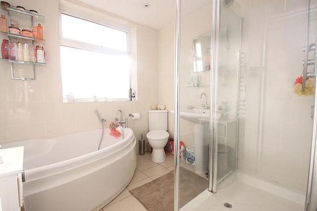  Image of 4 bedroom  for sale in Kings Avenue Woodford Green IG8 at Kings Avenue, Woodford Green IG8