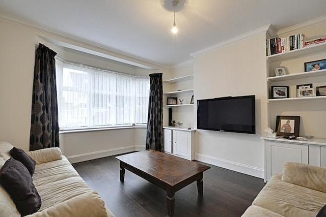  Image of 5 bedroom Property to rent in Lillian Avenue London W3 at Lillian Avenue, Acton W3