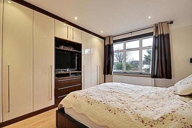  Image of 5 bedroom Property to rent in Lillian Avenue London W3 at Lillian Avenue, Acton W3