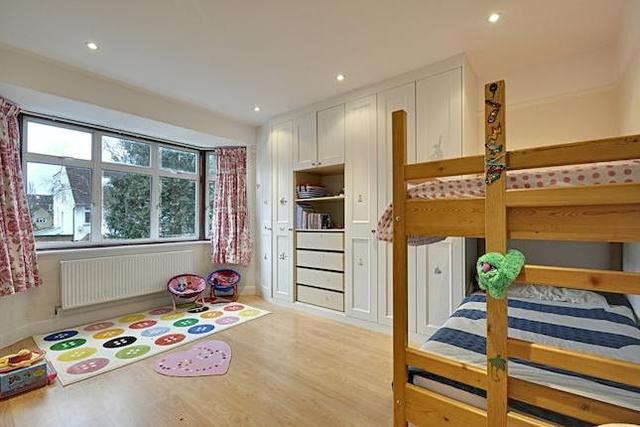  Image of 5 bedroom Property to rent in Lillian Avenue London W3 at Lillian Avenue, Acton W3