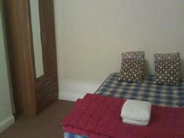  Image of 4 bedroom  to rent in Cottesmore Road Nottingham NG7 at Cottesmore Road, Lenton, Nottinghamshire NG7