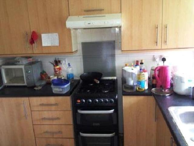  Image of 5 bedroom  to rent in Roman Way Edgbaston Birmingham B15 at Roman Way, Edgbaston, West Midlands B15