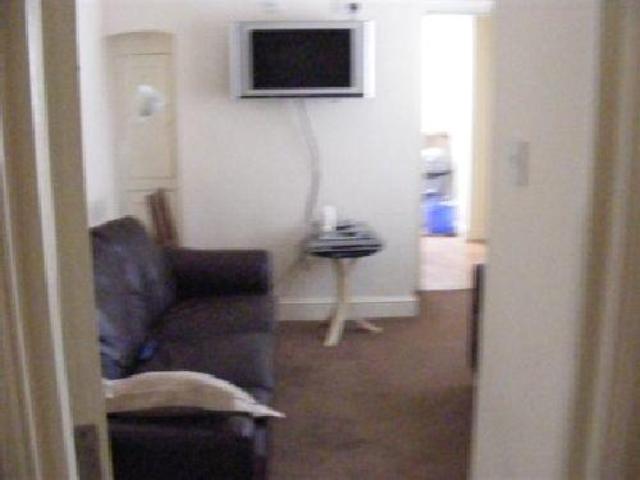 Image of 5 bedroom  to rent in Cromwell Street Nottingham NG7 at Cromwell Street, Arboretum, Nottinghamshire NG7