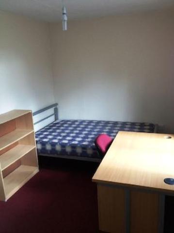  Image of 6 bedroom  to rent in Roman Way Edgbaston Birmingham B15 at Leasow Drive, Selly Oak, West Midlands B15