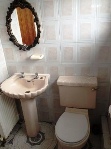  Image of 6 bedroom  to rent in Roman Way Edgbaston Birmingham B15 at Leasow Drive, Selly Oak, West Midlands B15