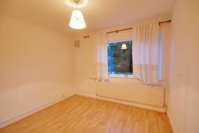  Image of 2 bedroom Flat to rent in Hamilton Road London W5 at Hazel Court, Hamilton Road, Ealing W5
