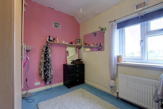  Image of 2 bedroom Terraced house for sale in Westbourne Grove Otley LS21 at Westbourne Grove, Otley LS21