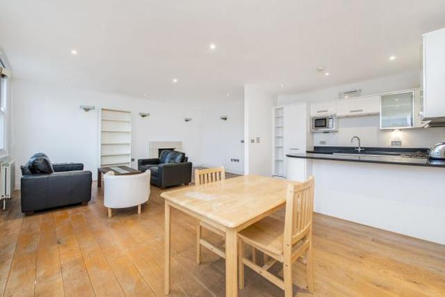  Image of 3 bedroom Flat to rent in Cromwell Road London SW5 at Cromwell Road, London SW5