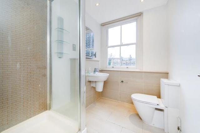  Image of 3 bedroom Flat to rent in Cromwell Road London SW5 at Cromwell Road, London SW5