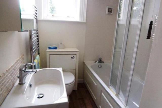  Image of 1 bedroom Flat to rent in Vine Court Road Sevenoaks TN13 at Vine Court Road, Sevenoaks TN13