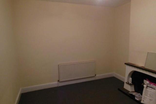  Image of 3 bedroom Terraced house to rent in Farley Drive Seven Kings Ilford IG3 at Farley Drive, Seven Kings IG3
