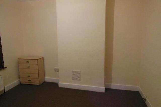  Image of 3 bedroom Terraced house to rent in Farley Drive Seven Kings Ilford IG3 at Farley Drive, Seven Kings IG3