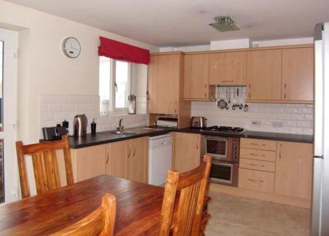  Image of 3 bedroom Town House to rent in Spout Hill Brighouse HD6 at Spout Hill, Brighouse, West Yorkshire HD6