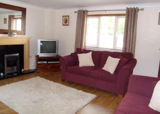  Image of 3 bedroom Town House to rent in Spout Hill Brighouse HD6 at Spout Hill, Brighouse, West Yorkshire HD6