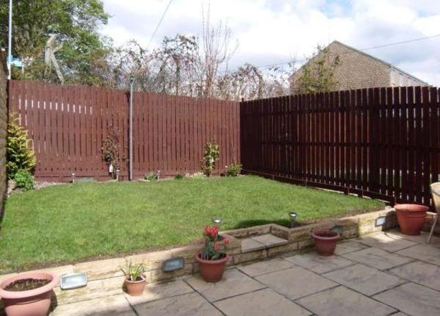  Image of 3 bedroom Town House to rent in Spout Hill Brighouse HD6 at Spout Hill, Brighouse, West Yorkshire HD6